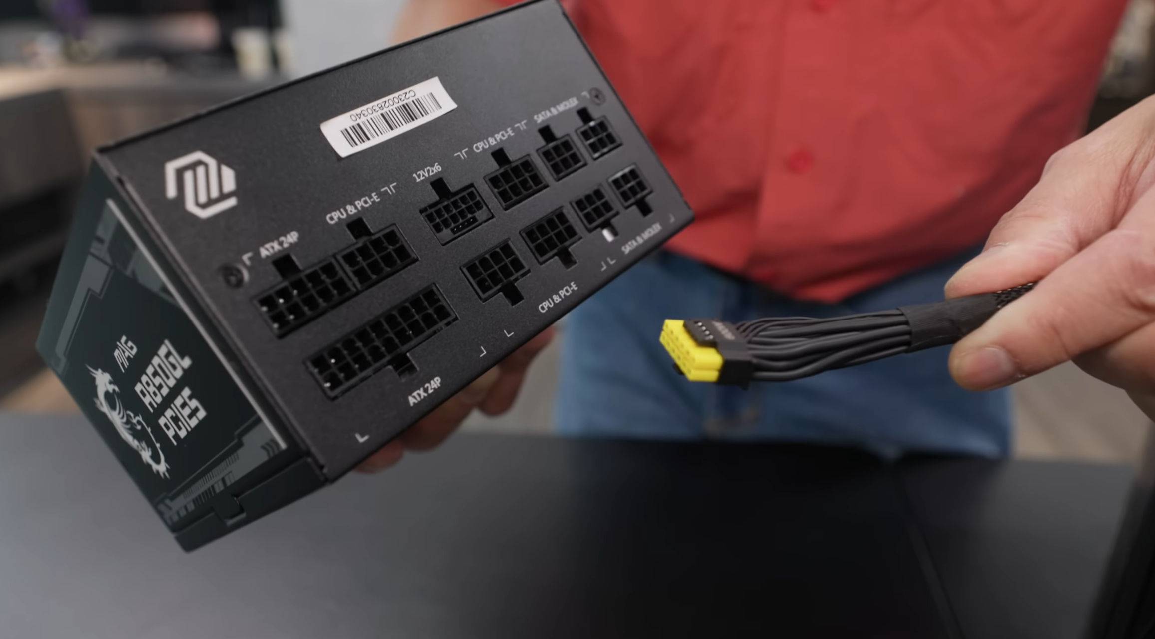 MSI розробила просте рішення проблем із кабелем 12VHPWR — конектор жовтого кольору служить індикатором правильності підключення