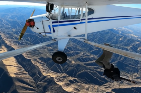 Пилот разбил самолет ради просмотров в YouTube и может «сесть» на 20 лет