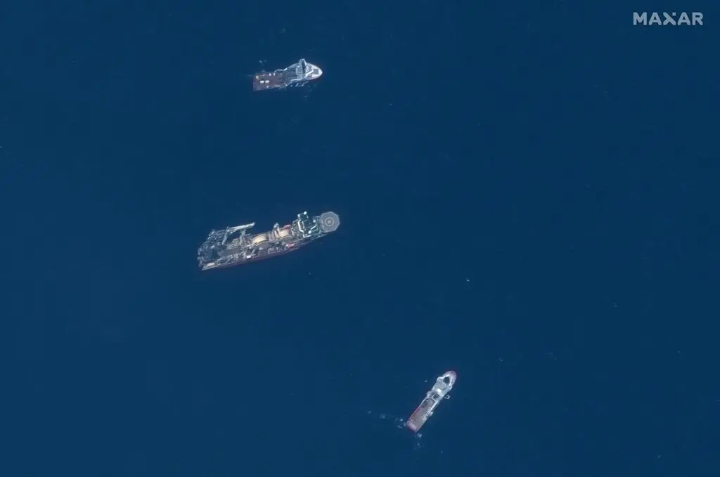Супутникове зображення показує спроби пошуки підводного човна у четвер в Атлантичному океані. Фото: MAXAR Technologies