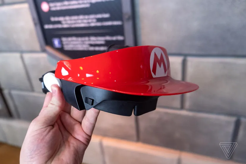 Гарнітура Міра, яку використовують під час поїздки на Mario Kart у парках Nintendo World.