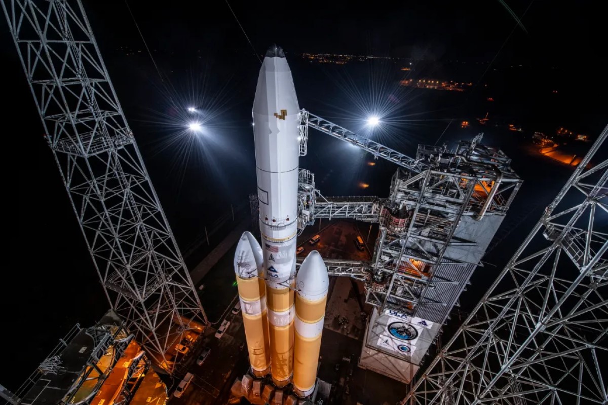 ULA запустила сверхсекретный спутник-шпион на Delta 4 Heavy – это предпоследняя миссия для ракеты-носителя