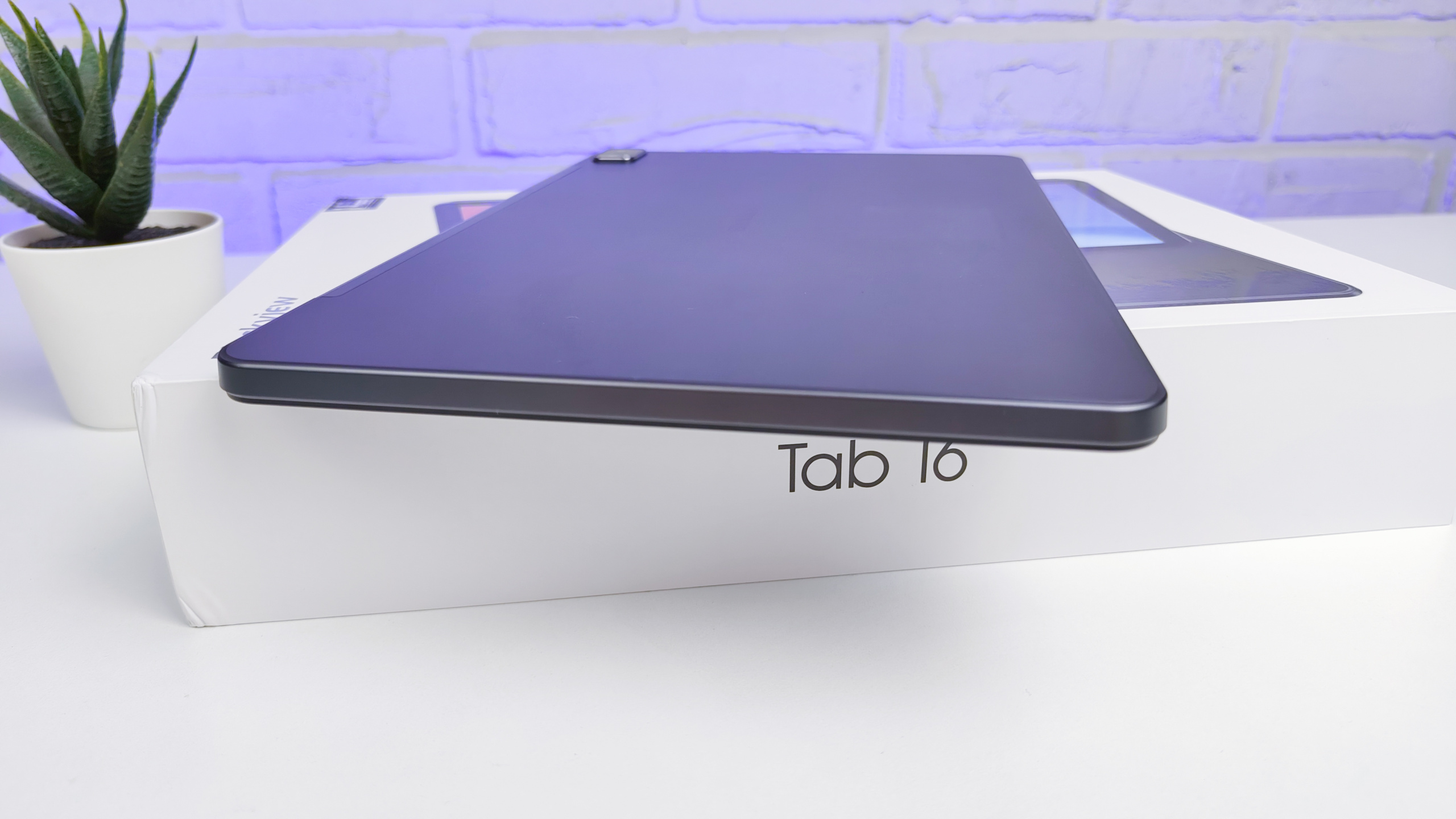 Blackview Tab 16: affordable tablet with luxurious equipment, loud stereo and excellent autonomy.