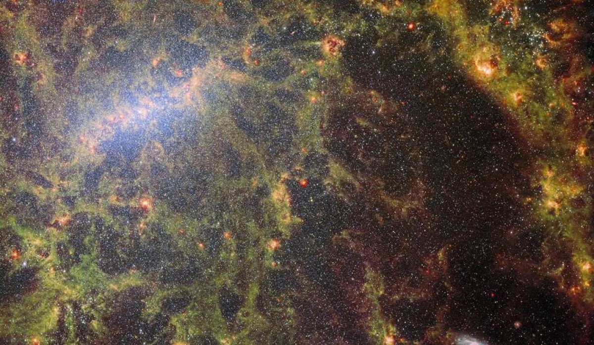 Телескоп Джеймса Вебба побачив, як народжуються зірки у сузір'ї Діви, розташованому за 20 млн світлових років від Землі
