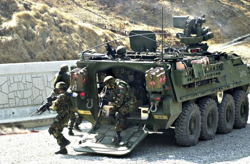 Швейцарський ніж серед броньованих машин — Stryker: модифікації, переваги та служба в ЗСУ