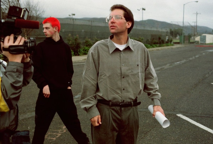 Кевін Мітнік після звільнення від п'ятирічного ув'язнення 21 січня 2000 р. Фото: Washington Post