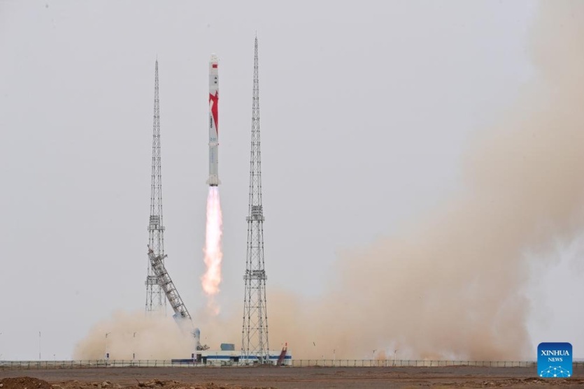 SpaceX «в прольоті»: Китай першим у світі запустив на орбіту ракету, що працює на метані