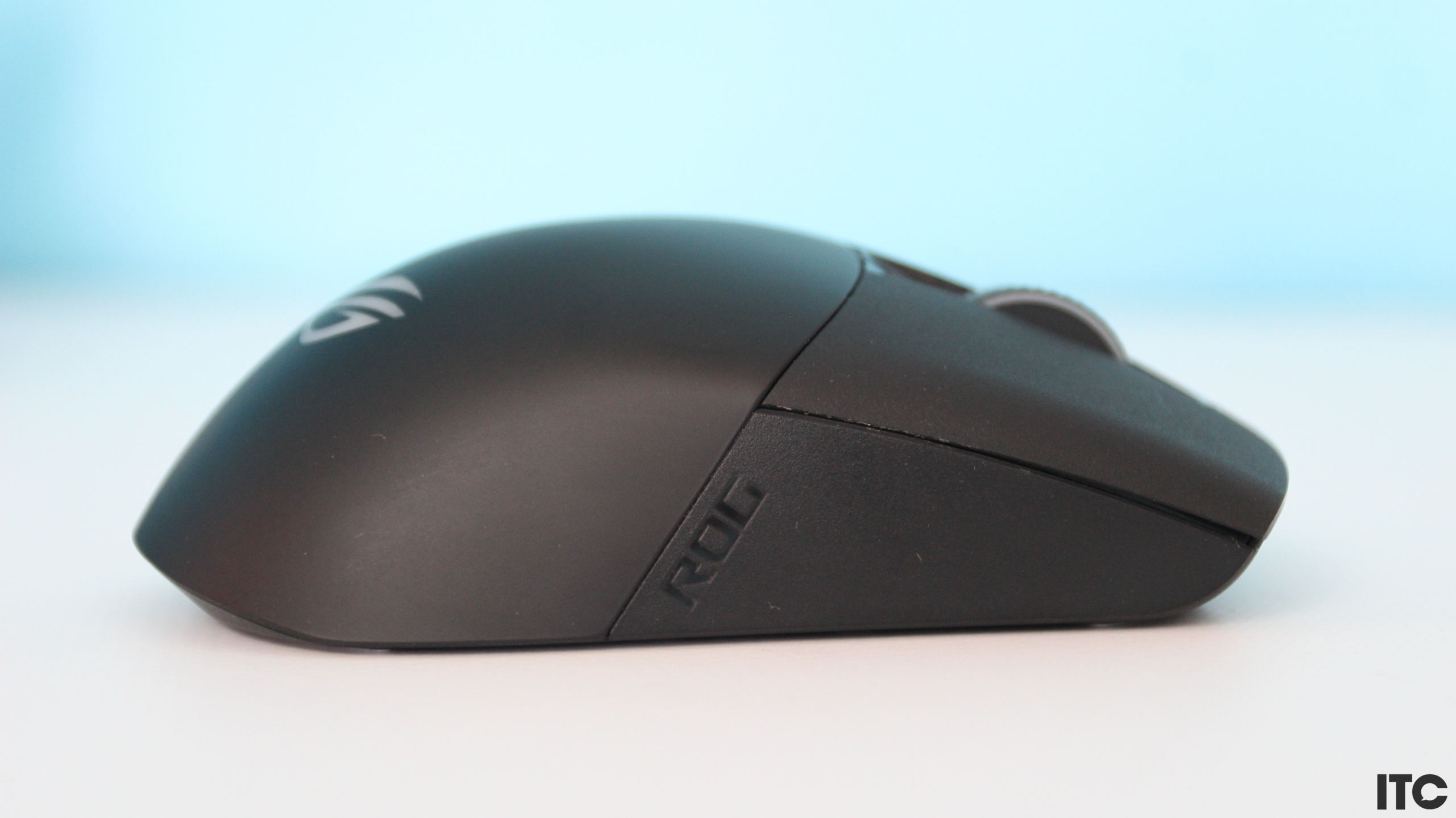Обзор ASUS ROG Keris Wireless AimPoint: легкая и универсальная мышка ...