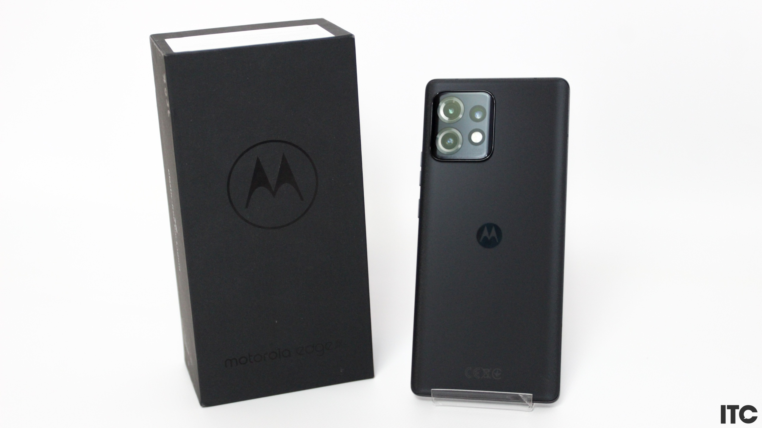 Огляд Motorola Edge 40 Pro – флагманський камерофон та альтернатива Google Pixel