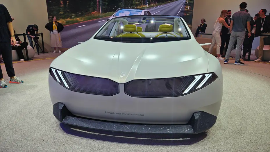От BMW до Porsche — главные анонсы автовыставки IAA Mobility в Мюнхене