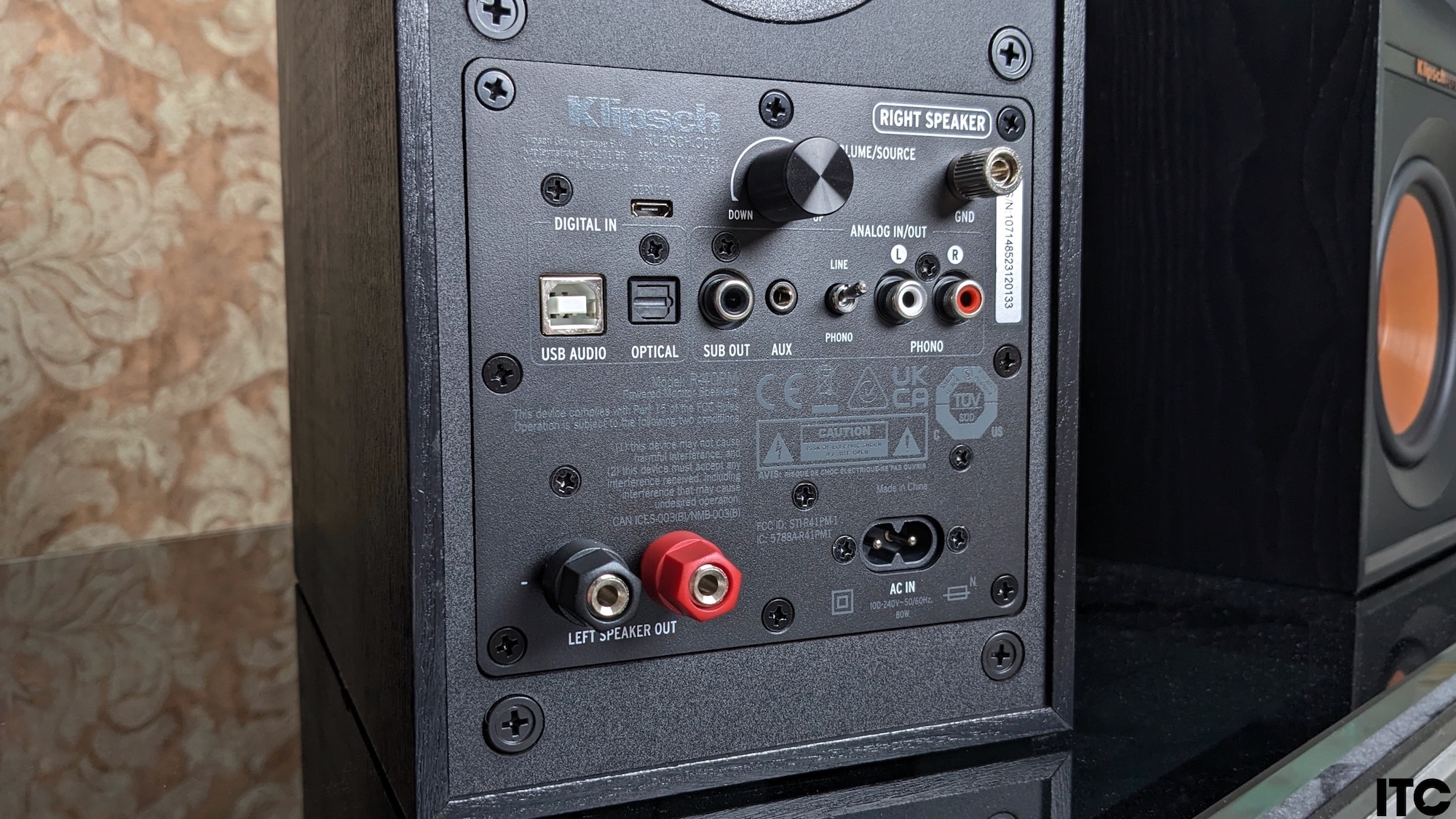 Обзор Klipsch R-50PM и Klipsch R-40PM: качественная активная акустика за 24 000 гривен