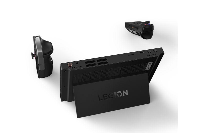 Lenovo Legion Go — конкурент Steam Deck на Windows 11 со съемными контроллерами аля Nintendo Switch за €799