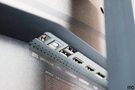 MSI MAG 274UPF