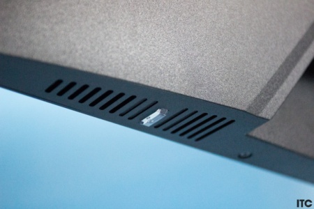 MSI MAG 274UPF