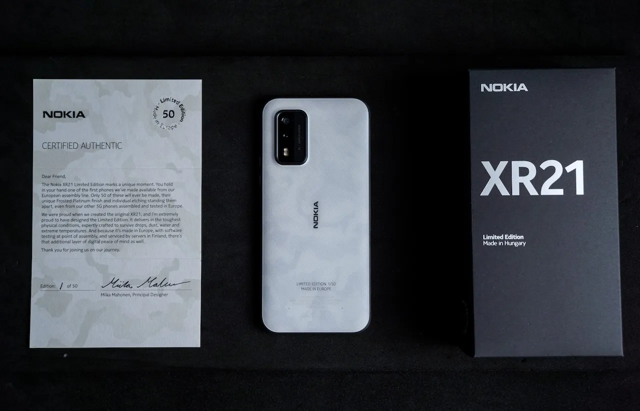 Пакування Nokia XR21 Limited Edition