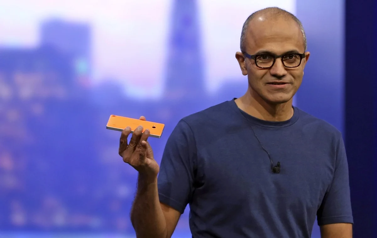 Гендиректор Microsoft Сатья Наделла признал, что отказ от Windows Phone и мобильных устройств был ошибкой