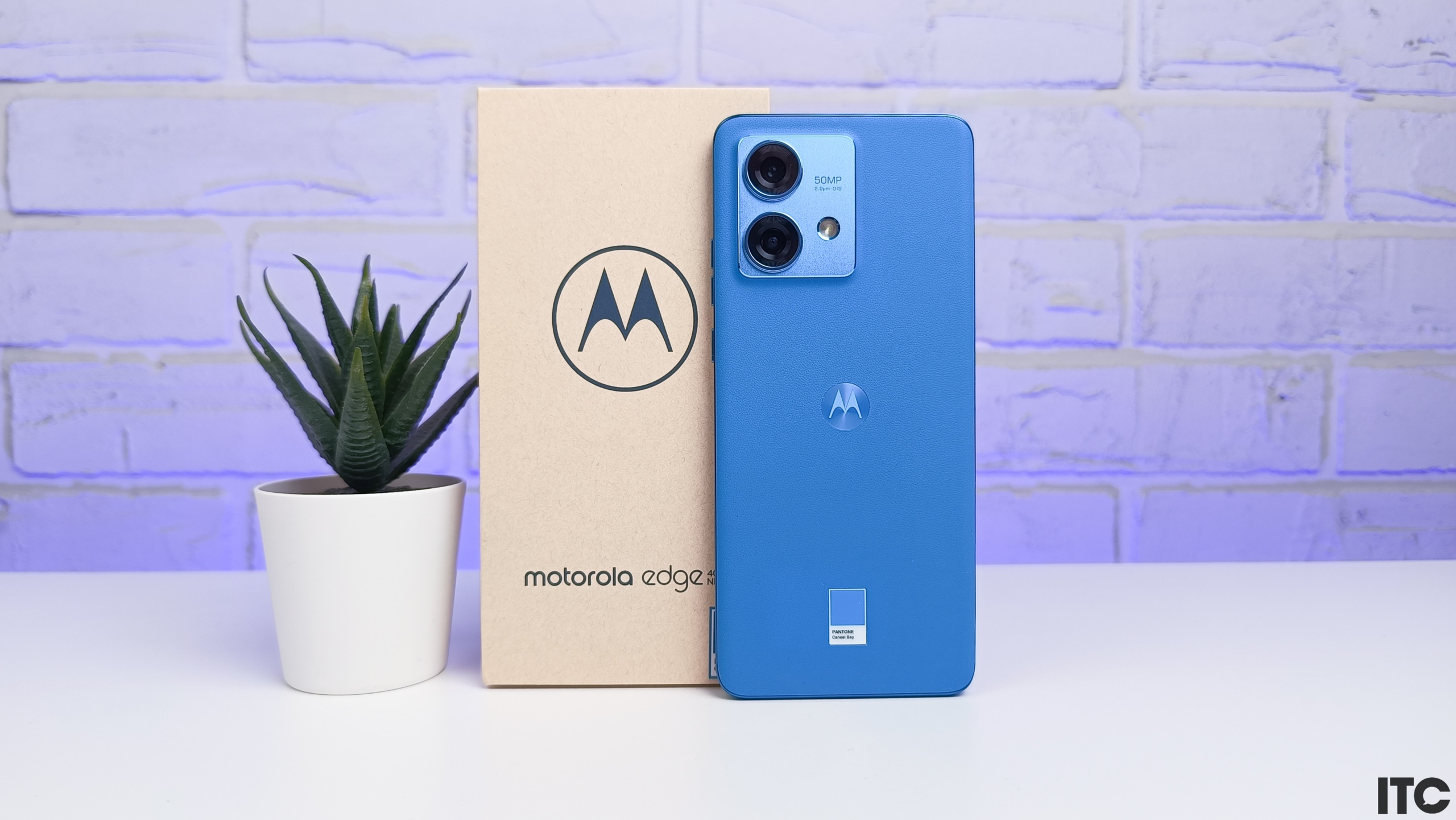 Обзор Motorola Edge 40 Neo: новый хит средней категории или разочарование?
