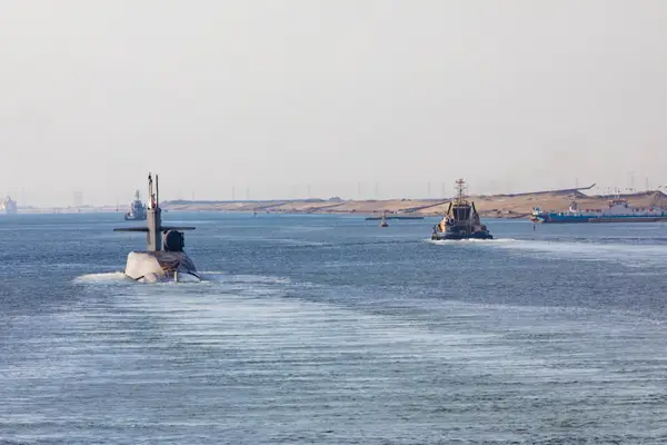 Фото: підводний човен ВМС США класу «Огайо» із керованими ракетами прямує на Близький Схід