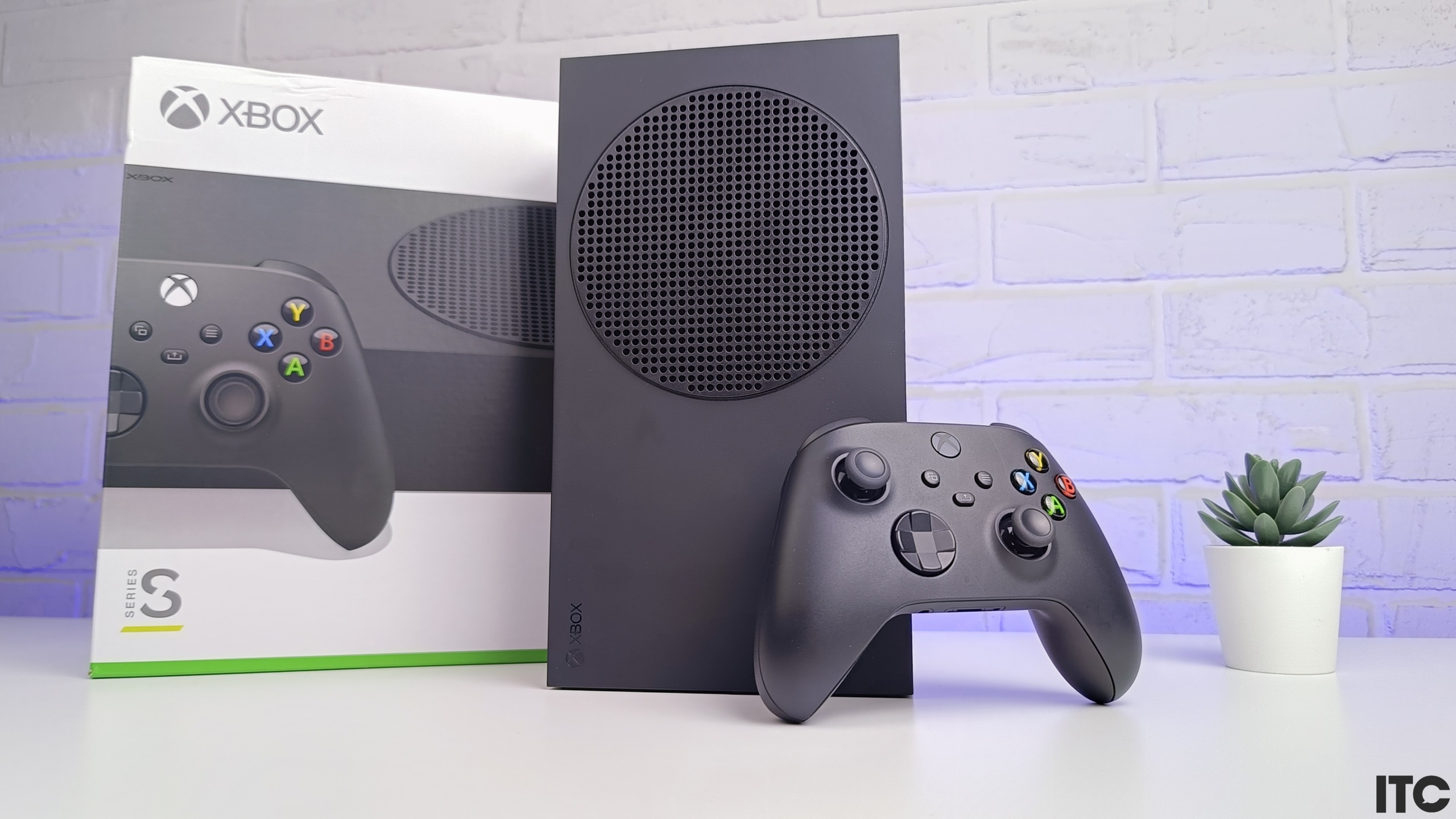 Огляд Xbox Series S Carbon Black: Чи варто оновлювати вашу консоль?