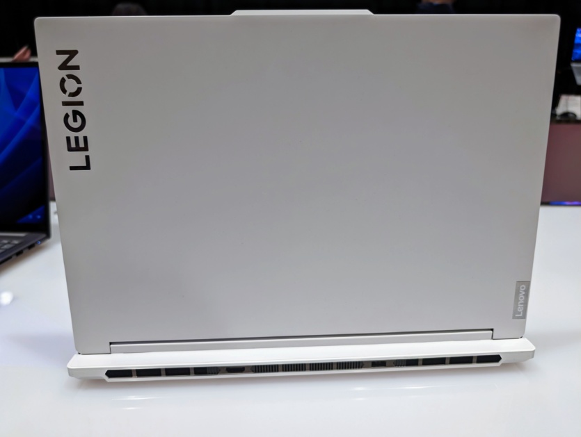 Перший погляд на Lenovo Legion 7i: претендент на звання найкрасивішого ігрового ноутбука!