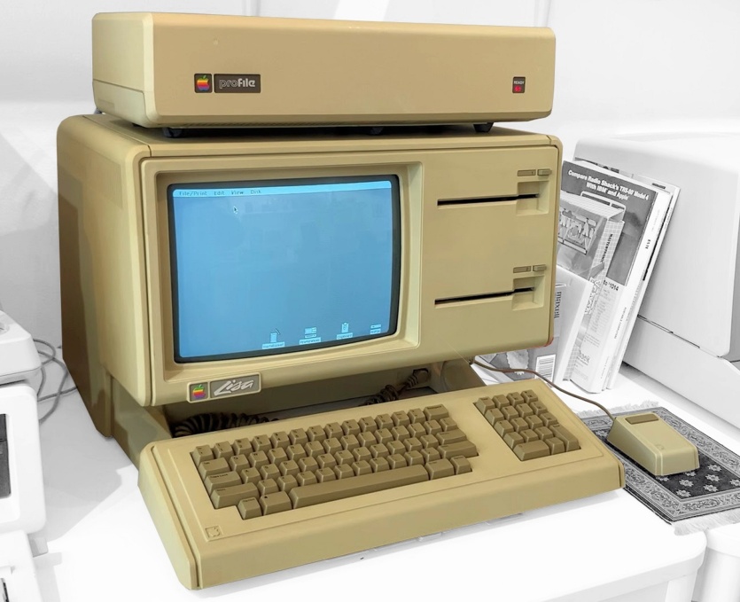Сорок років дивимося у «вікна»: Історія графічного інтерфейсу користувача