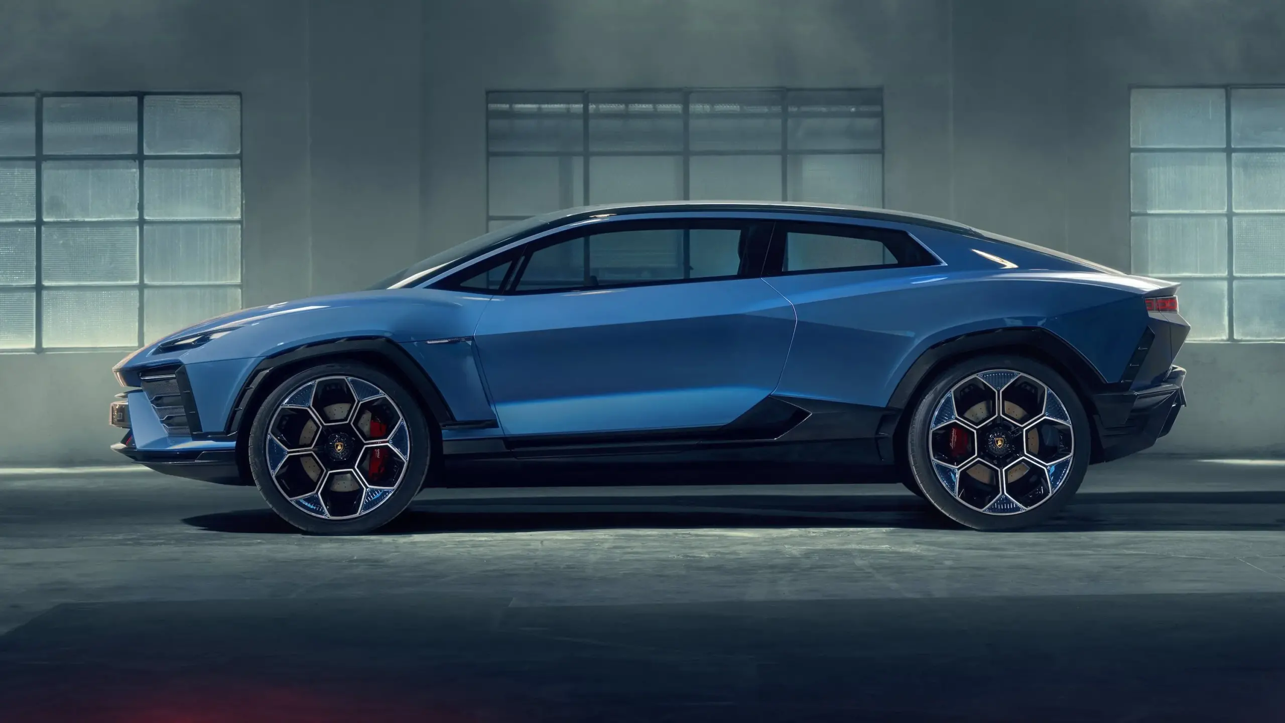Lamborghini has licensed an organic, fast-charging battery from MIT.