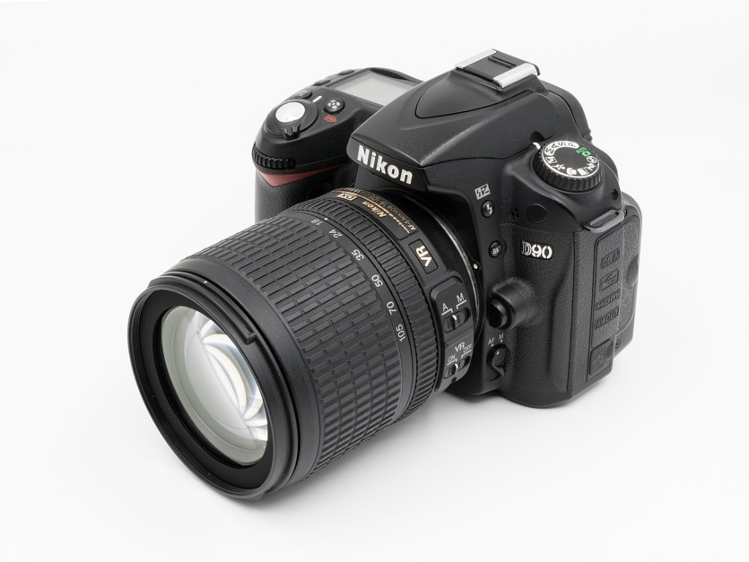 Nikon D90 - перші враження