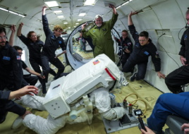 Collins Aerospace протестувала новий скафандр NASA в умовах мікрогравітації