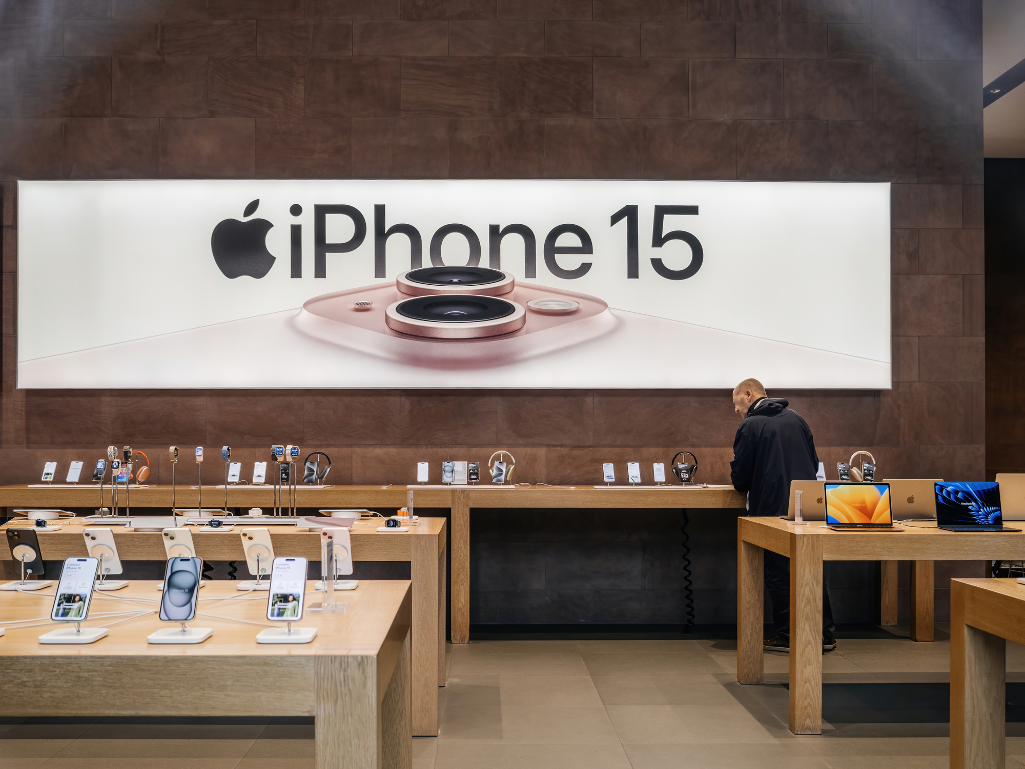 iPhone shipments to decline by 15% in 2024, Ming-Chi Kuo