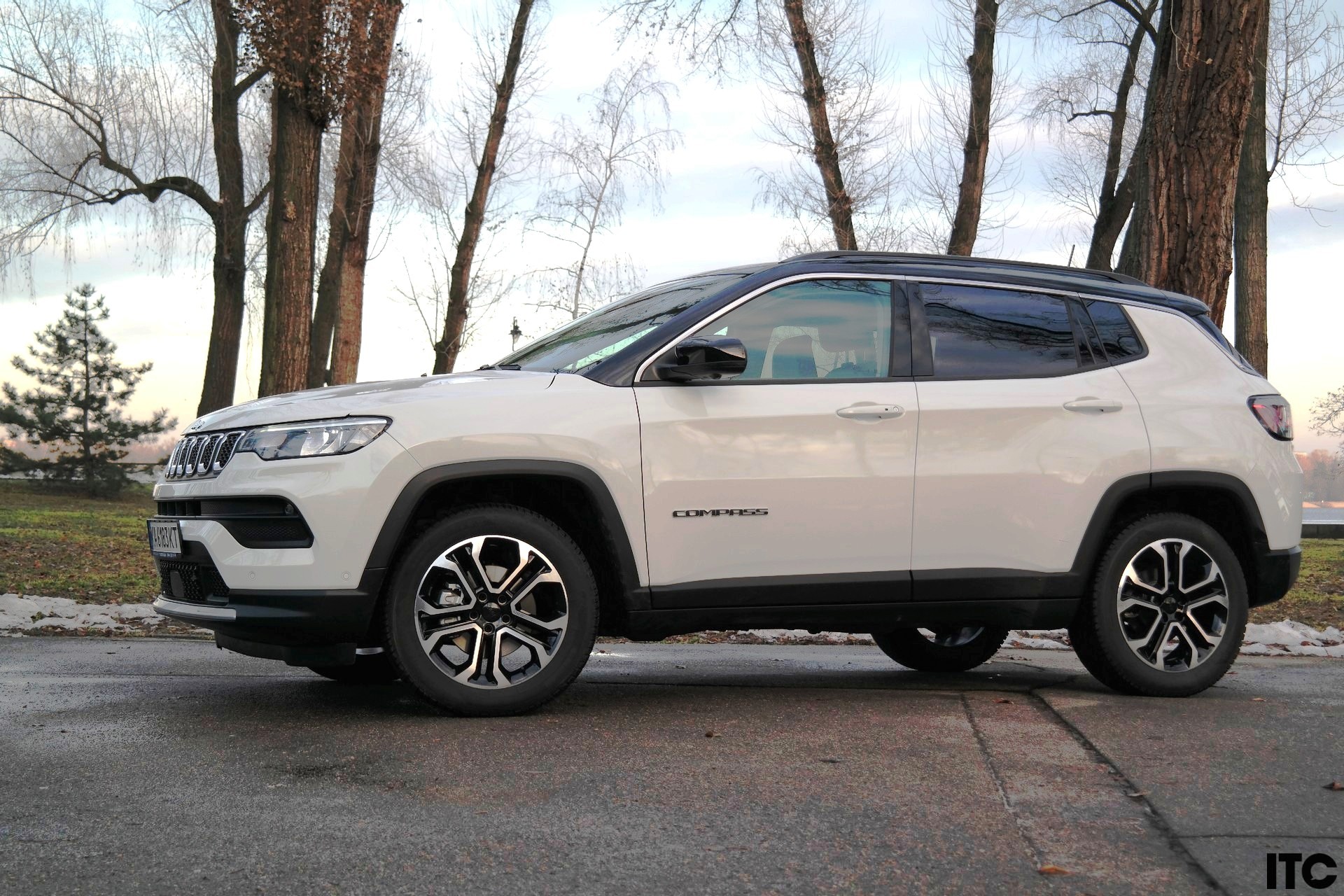 Jeep Compass test drive: chosen course for popular popularity?