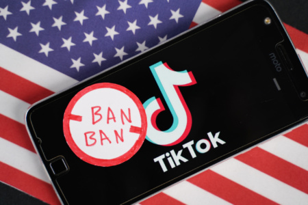 Генеральний директор TikTok закликає користувачів у США «захищати свої конституційні права»