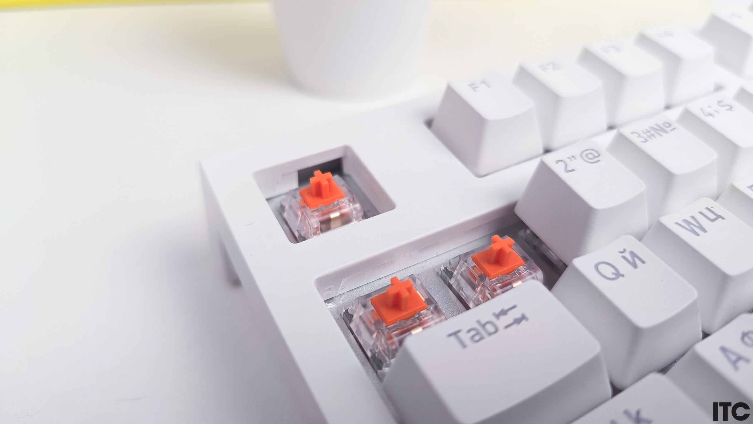 Обзор HATOR Skyfall 2 TKL PRO: механическая клавиатура с PBT-кейкапами ...