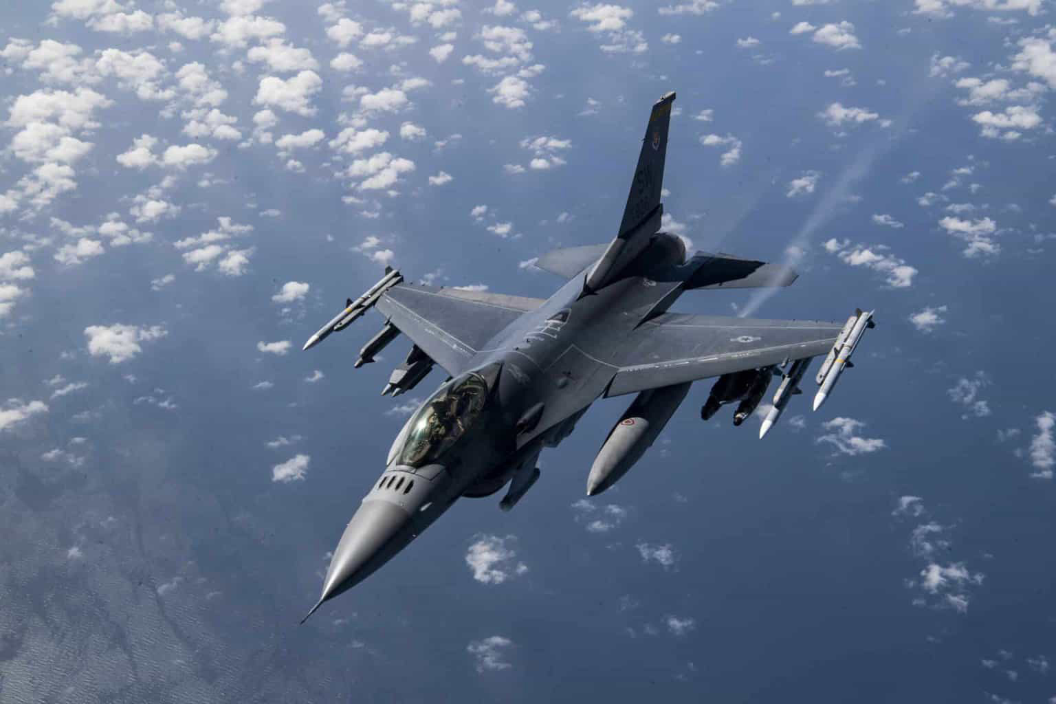 Украинские F-16 разместят в подземных бункерах — спикер ВС ВСУ