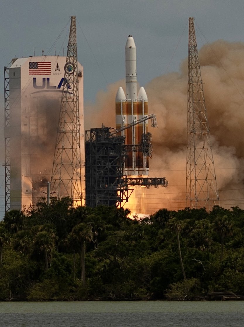 Heavy rocket Delta IV Heavy takes off for the last time — it has been ...