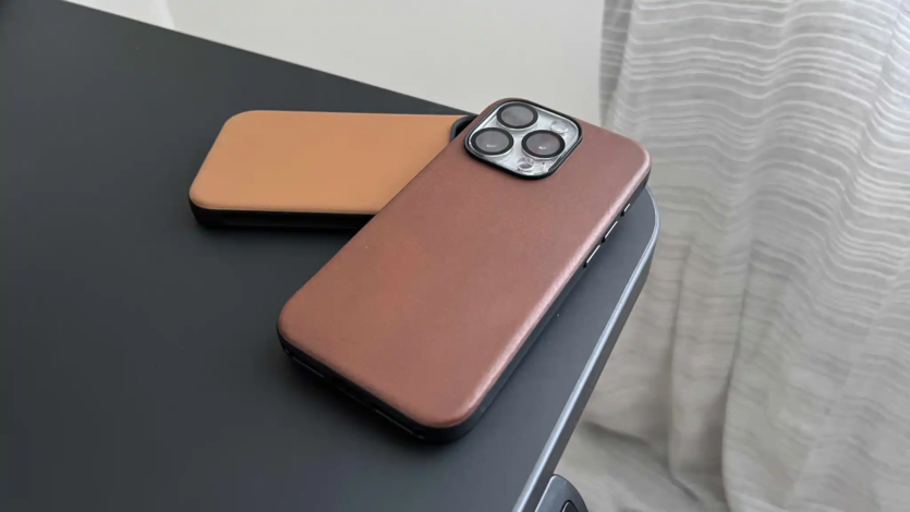 Огляд чохла Nomad Modern Leather Case та Nomad Modern Leather Folio для iPhone 15 Pro