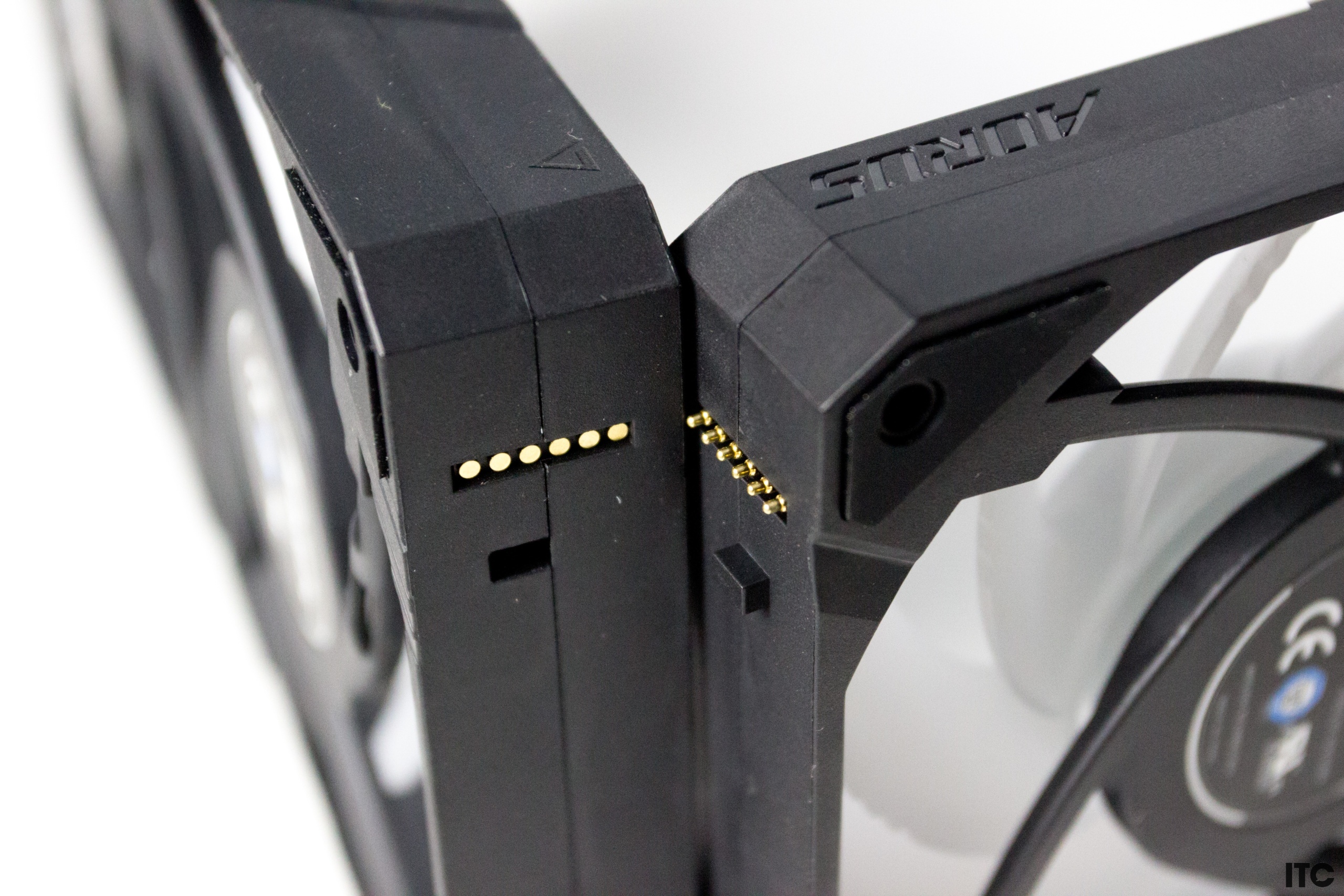 Gigabyte AORUS WATERFORCE X II 360 review: top-of-the-line liquid ...