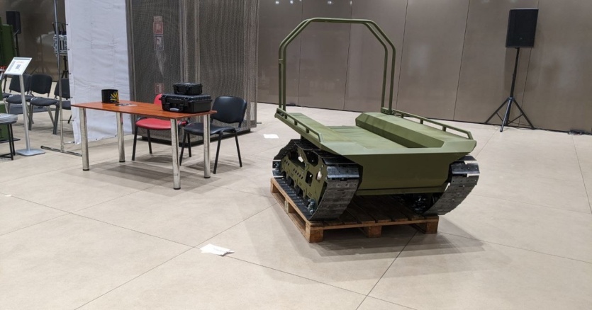 Ukrainian developers have created a «Tank» — complex for evacuating wounded from the battlefield