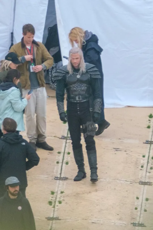 Series «The Witcher» — Liam Hemsworth como Geralt en las primeras fotos