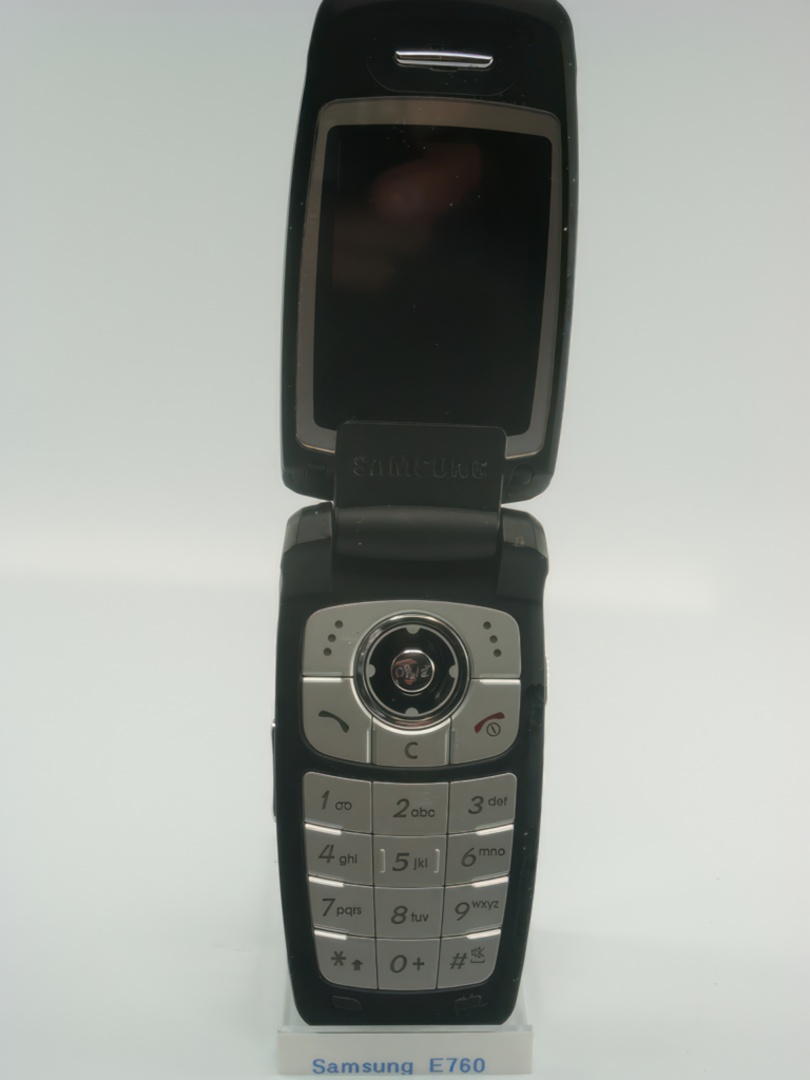 Мир мобильных технологий до Apple iPhone: лучшие телефоны 2005 года (Часть 2)