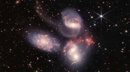 Телескоп Джеймса Вебба відкрив галактику віком у 13,5 млрд років — найдавнішу з тих, що бачили