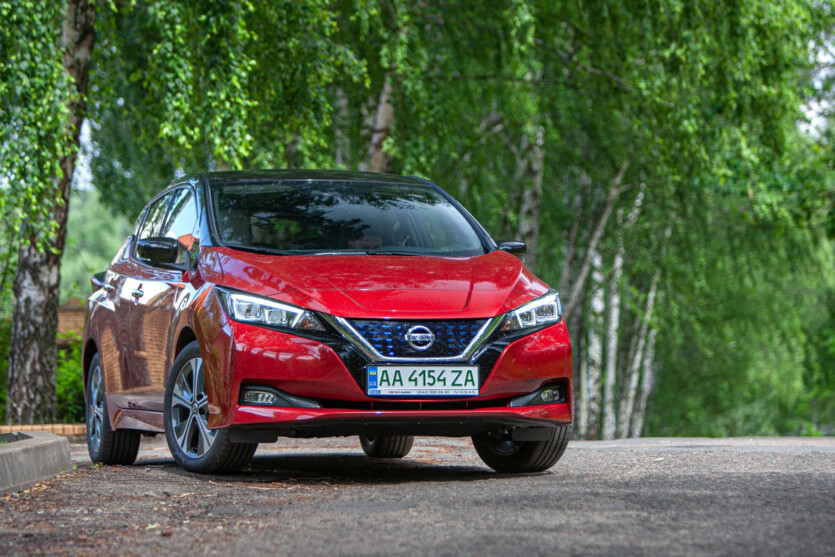 La demanda de coches eléctricos en Ucrania aumentó un 68%: dominan los modelos usados, siendo el Nissan Leaf el más popular