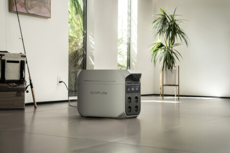 Зарядні станції EcoFlow DELTA 3 вже в Україні: робота в якості ДБЖ, 8000 тис. циклів, швидка зарядка та ціна від 41 тис. грн