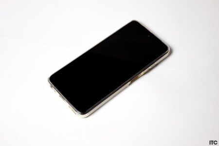 Nubia V60