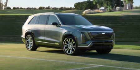 Cadillac Vistiq 2025: розкішний електричний кросовер з автономністю 483 км, потужність 615 к.с. та ціною від $78,8 тис.