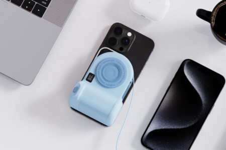 Belkin показала Stage PowerGrip — павербанк MagSafe та руків’я у стилі фотокамери для Apple iPhone