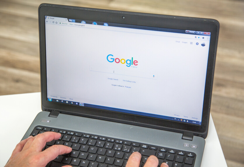 Google corrige un error de hace 20 años en Chrome que provocaba que «se escapara» el historial de navegación