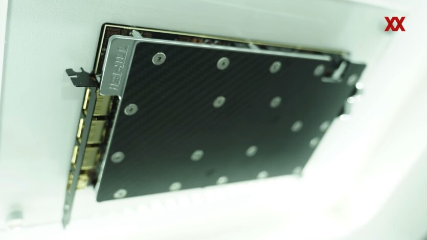 Inno3D показала NVIDIA RTX 5090 и 5080 на один слот – как это возможно