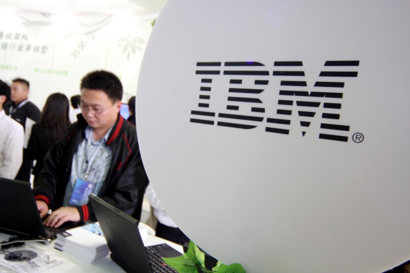 IBM уволила 8000 работников в пользу ИИ, а через год — наняла еще больше