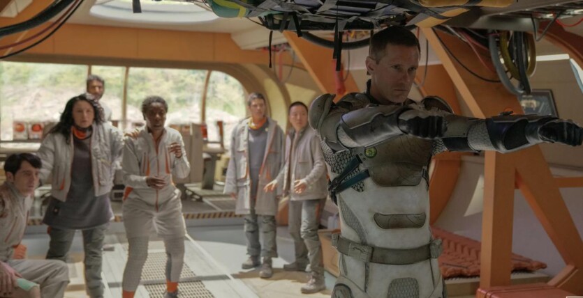 The series «Murderbot» started with 96% on Rotten Tomatoes — a new competitor for «Bunker» and «The Breakup»