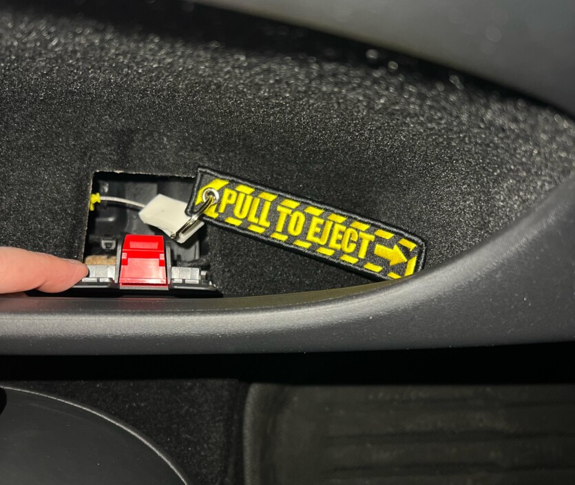Tesla owners add homemade door handles to avoid getting trapped — they are already mass-produced