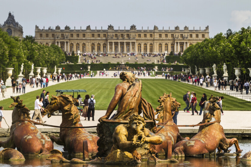 Voice from OpenAI: In Versailles, tourists will be able to talk to statues instead of listening to a guide